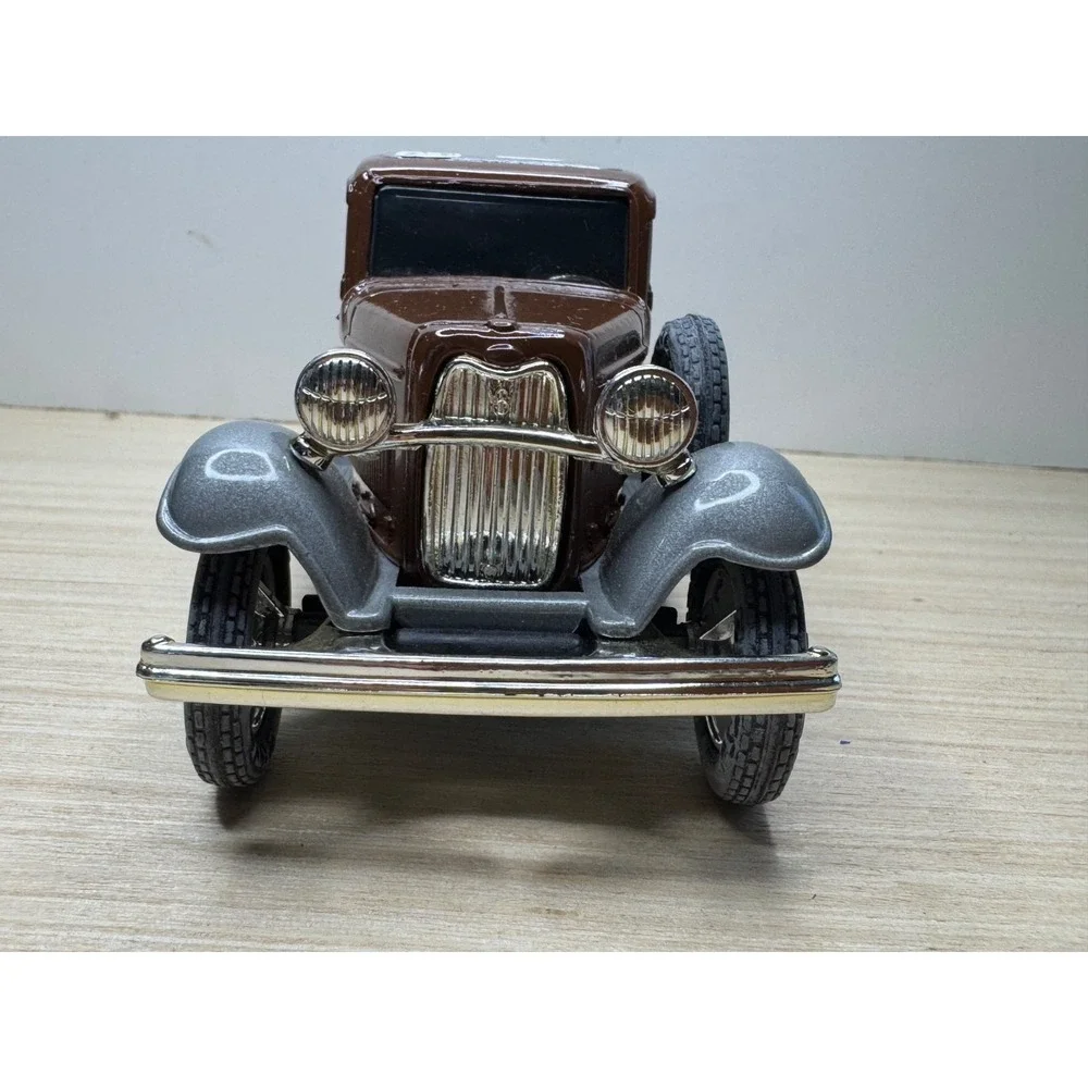 ERTL 1932 Ford Panel Delivery Truck Coin Bank Trustworthy Hardware LE